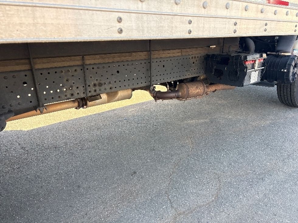 Light Duty Box Truck-Light and Medium Duty Trucks-Isuzu-2021-NPR EFI-Mebane-NC-160,000\n\t\tmiles-$ 30,750 - Image 14