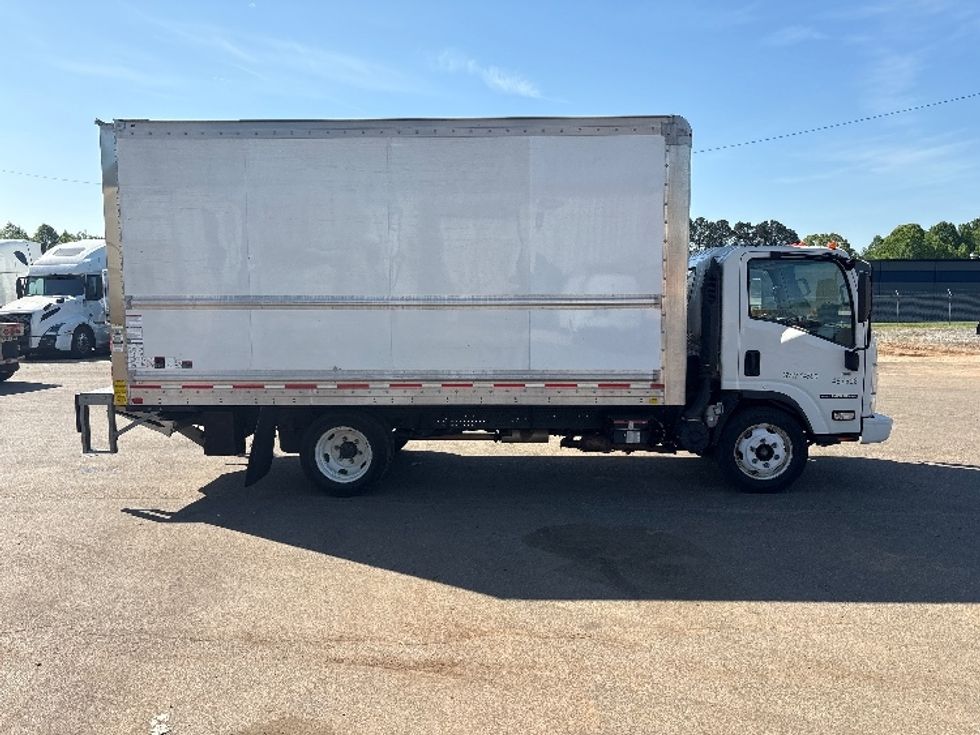 Light Duty Box Truck-Light and Medium Duty Trucks-Isuzu-2021-NPR EFI-Mebane-NC-160,000\n\t\tmiles-$ 30,750 - Image 15