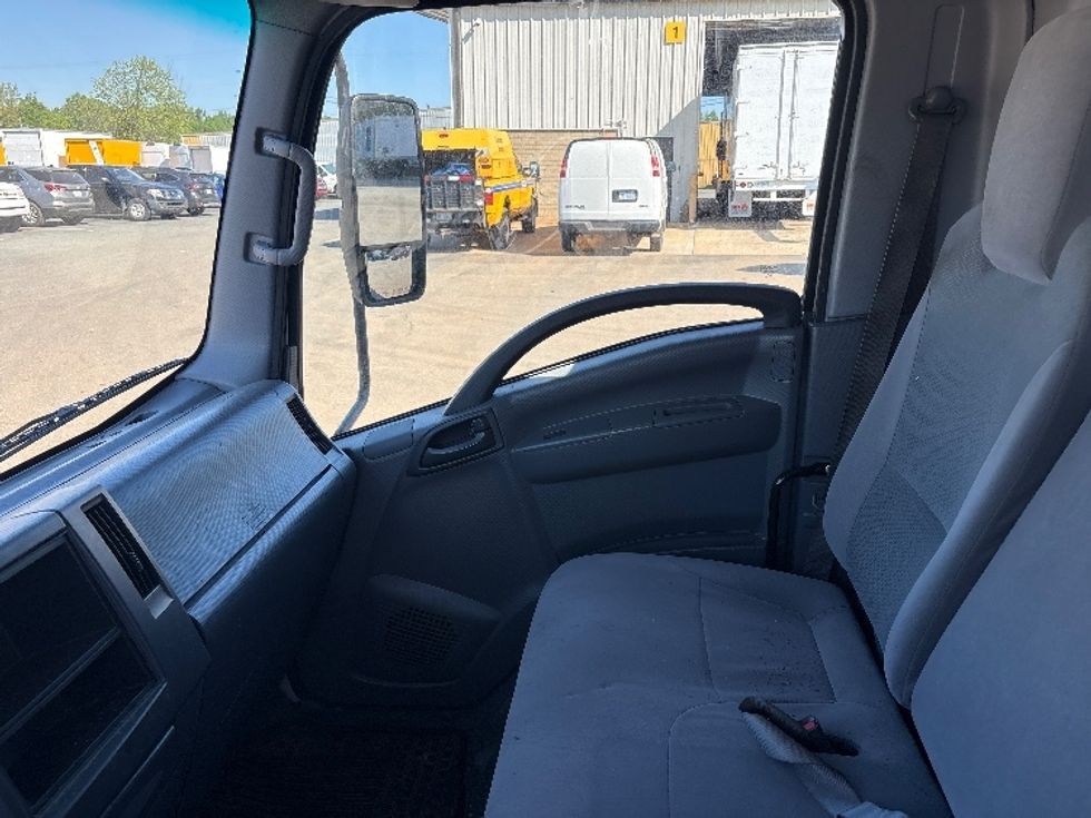 Light Duty Box Truck-Light and Medium Duty Trucks-Isuzu-2021-NPR EFI-Mebane-NC-160,000\n\t\tmiles-$ 30,750 - Image 19