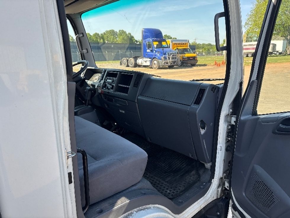 Light Duty Box Truck-Light and Medium Duty Trucks-Isuzu-2021-NPR EFI-Mebane-NC-160,000\n\t\tmiles-$ 30,750 - Image 20