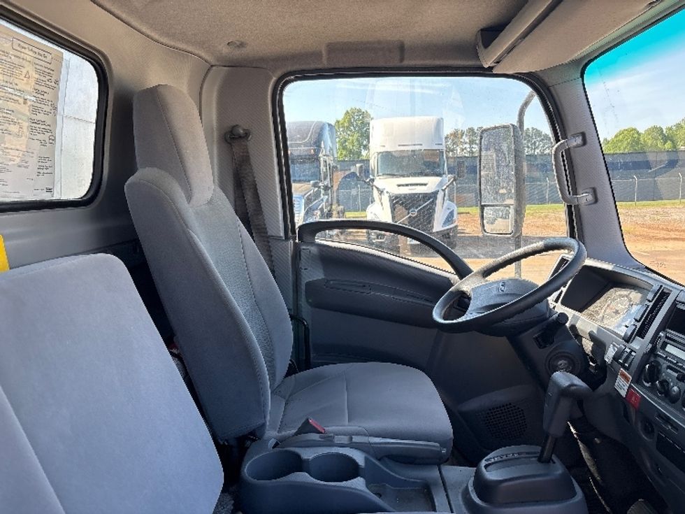 Light Duty Box Truck-Light and Medium Duty Trucks-Isuzu-2021-NPR EFI-Mebane-NC-160,000\n\t\tmiles-$ 30,750 - Image 22