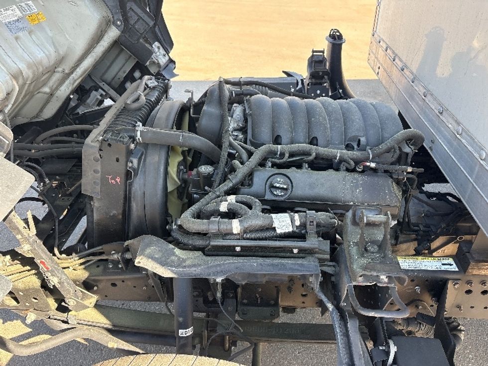 Light Duty Box Truck-Light and Medium Duty Trucks-Isuzu-2021-NPR EFI-Mebane-NC-160,000\n\t\tmiles-$ 30,750 - Image 24