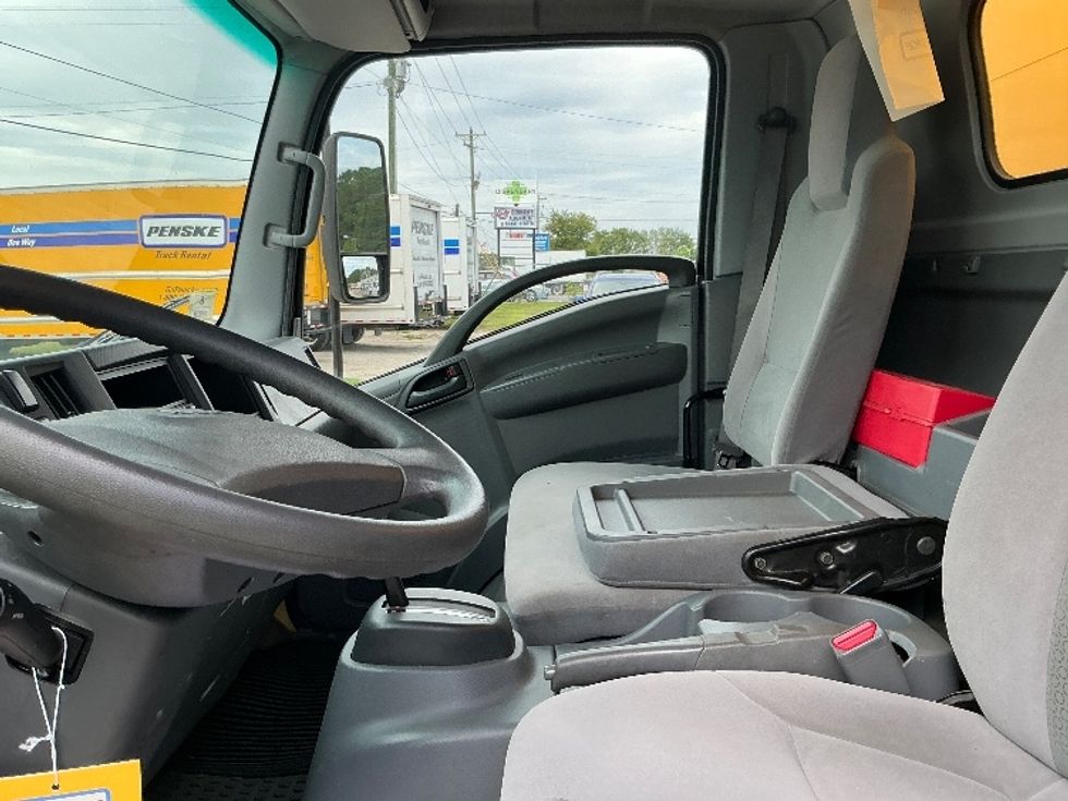 Light Duty Box Truck-Light and Medium Duty Trucks-Isuzu-2021-NPR EFI-Mebane-NC-73,967\n\t\tmiles-$ 42,250 - Image 19