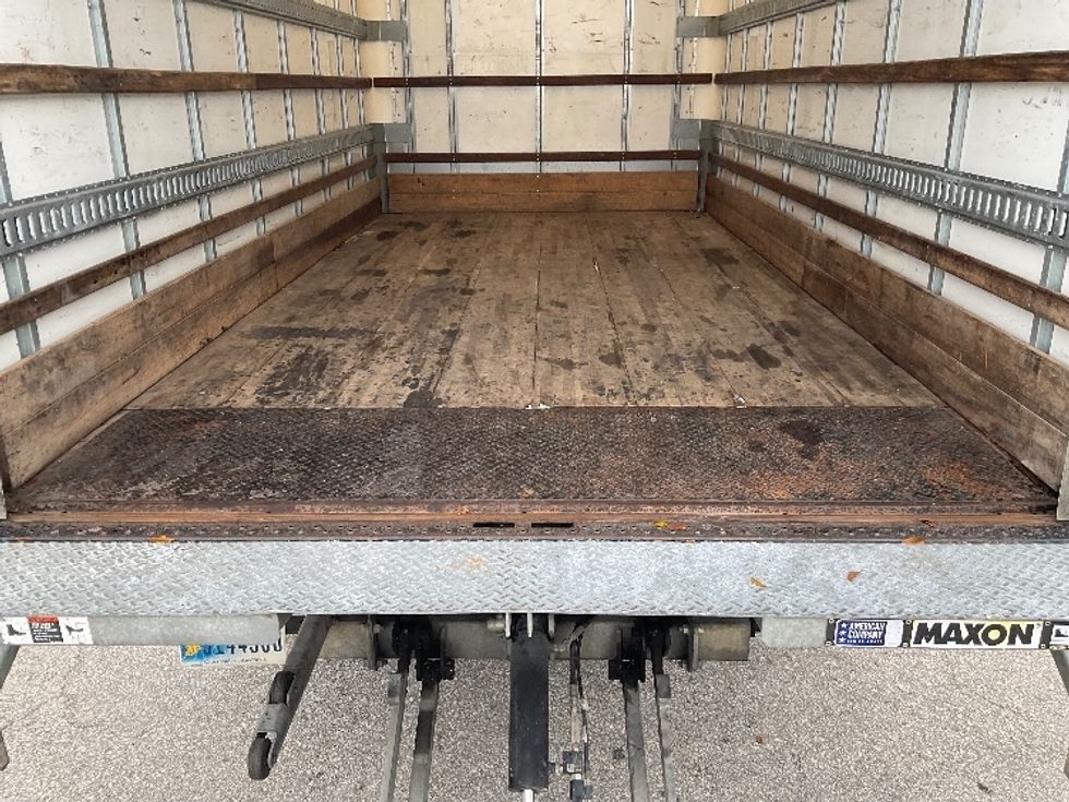 Light Duty Box Truck-Light and Medium Duty Trucks-Isuzu-2021-NPR EFI-Medley-FL-126,158\n\t\tmiles-$ 34,250 - Image 10