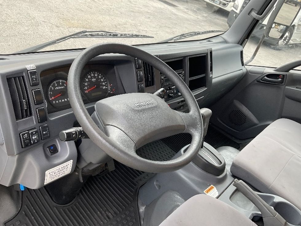 Light Duty Box Truck-Light and Medium Duty Trucks-Isuzu-2021-NPR EFI-Medley-FL-126,158\n\t\tmiles-$ 34,250 - Image 17