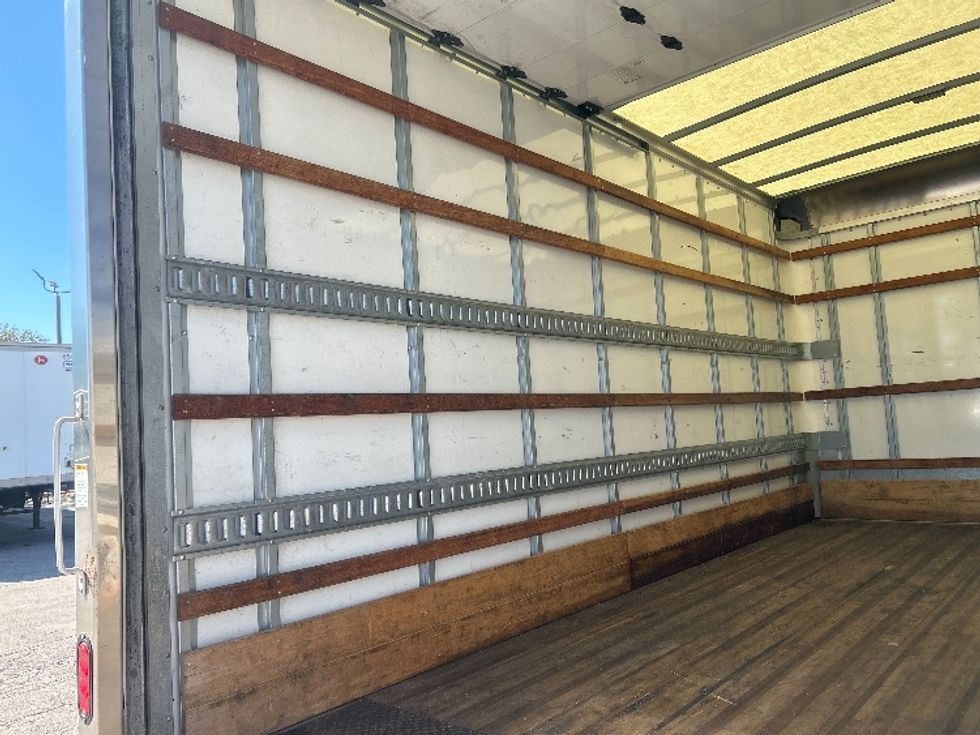 Light Duty Box Truck-Light and Medium Duty Trucks-Isuzu-2021-NPR EFI-Medley-FL-58,795\n\t\tmiles-$ 45,500 - Image 11