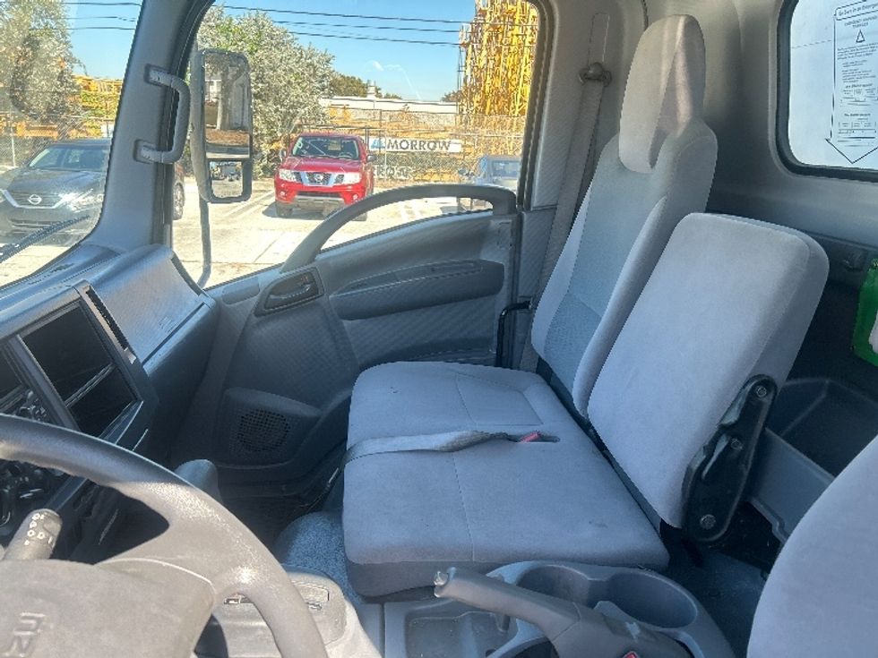 Light Duty Box Truck-Light and Medium Duty Trucks-Isuzu-2021-NPR EFI-Medley-FL-58,795\n\t\tmiles-$ 45,500 - Image 19