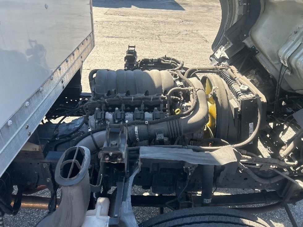 Light Duty Box Truck-Light and Medium Duty Trucks-Isuzu-2021-NPR EFI-Medley-FL-58,795\n\t\tmiles-$ 45,500 - Image 23