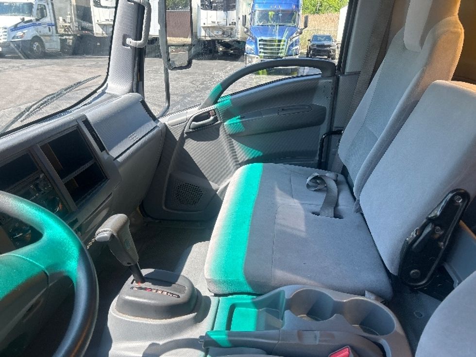 Light Duty Box Truck-Light and Medium Duty Trucks-Isuzu-2021-NPR EFI-Middlefield-OH-106,933\n\t\tmiles-$ 37,000 - Image 16