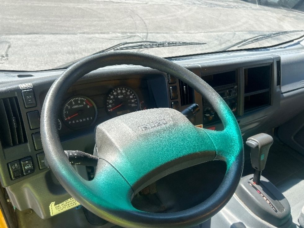 Light Duty Box Truck-Light and Medium Duty Trucks-Isuzu-2021-NPR EFI-Middlefield-OH-106,933\n\t\tmiles-$ 37,000 - Image 18