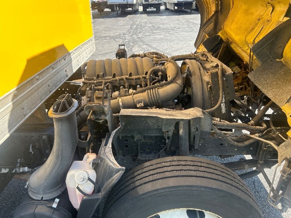 Light Duty Box Truck-Light and Medium Duty Trucks-Isuzu-2021-NPR EFI-Middlefield-OH-106,933\n\t\tmiles-$ 37,000 - Image 23