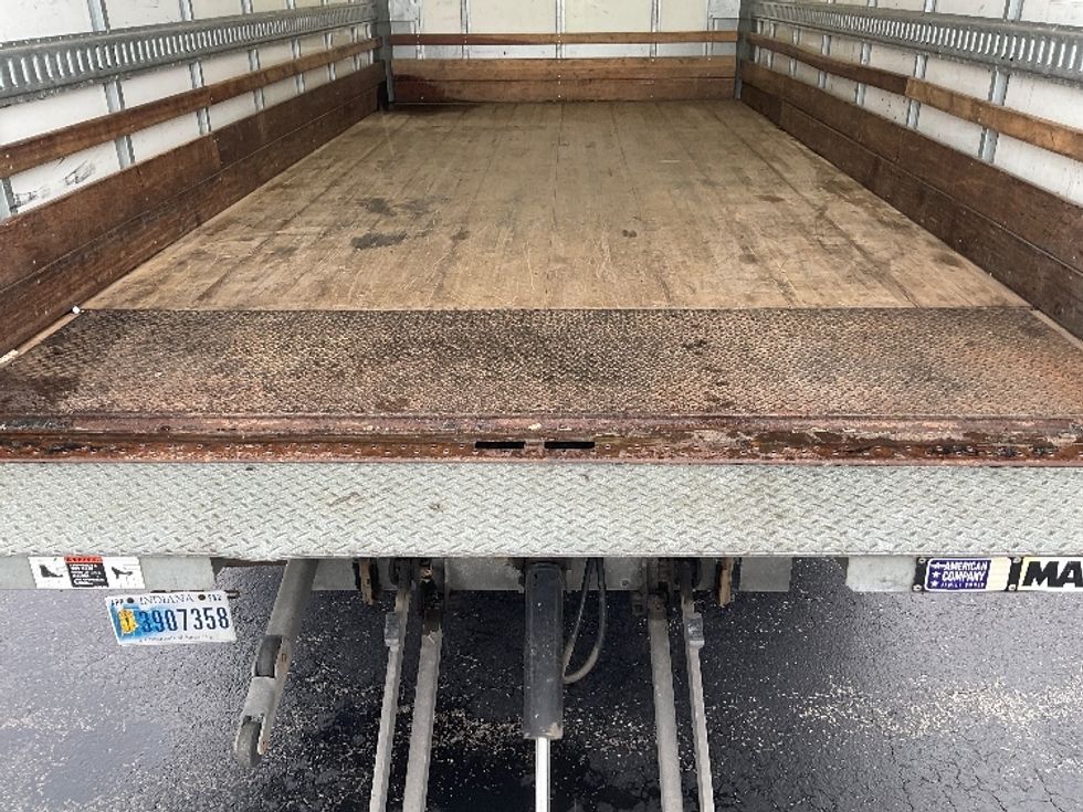 Light Duty Box Truck-Light and Medium Duty Trucks-Isuzu-2021-NPR EFI-Middlefield-OH-108,205\n\t\tmiles-$ 39,250 - Image 10