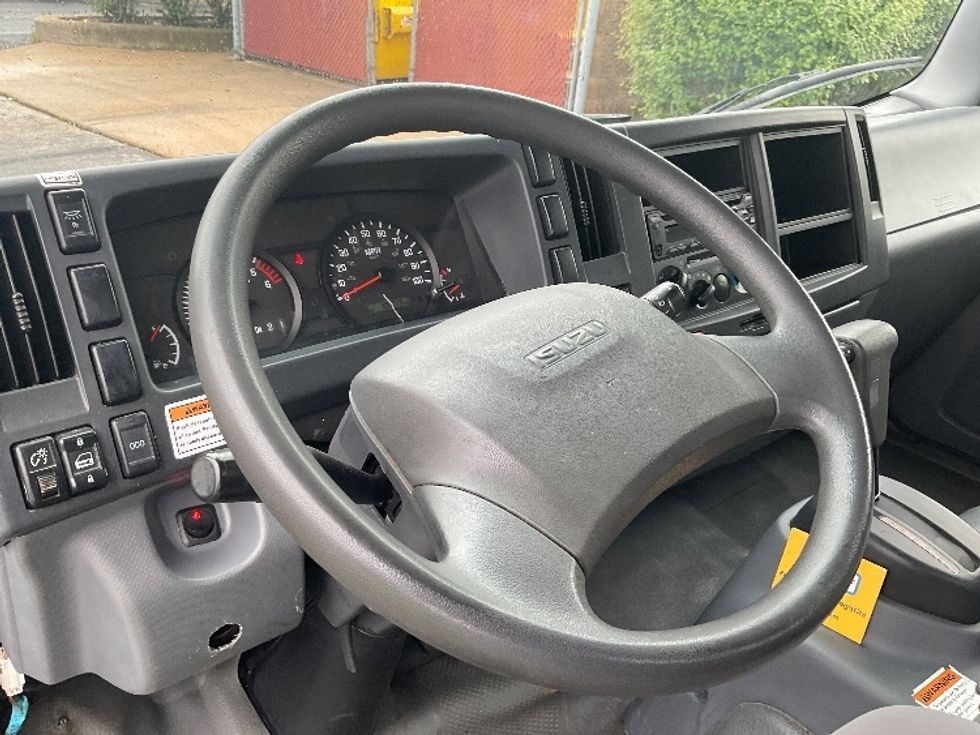 Light Duty Box Truck-Light and Medium Duty Trucks-Isuzu-2021-NPR EFI-Middlefield-OH-108,205\n\t\tmiles-$ 39,250 - Image 17