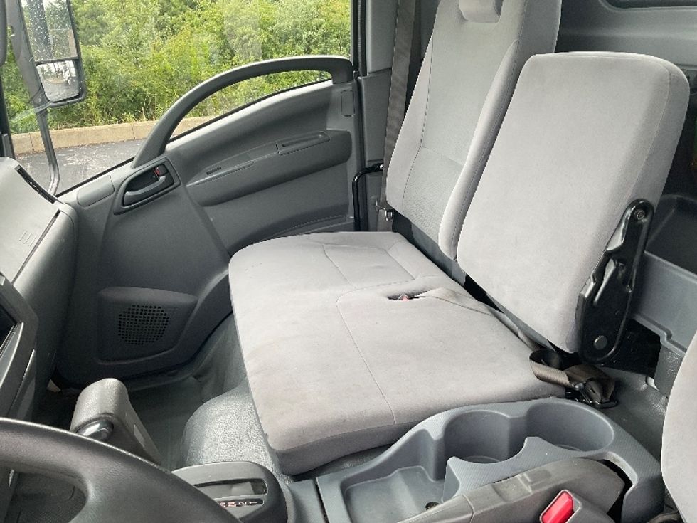 Light Duty Box Truck-Light and Medium Duty Trucks-Isuzu-2021-NPR EFI-Middlefield-OH-108,205\n\t\tmiles-$ 39,250 - Image 19