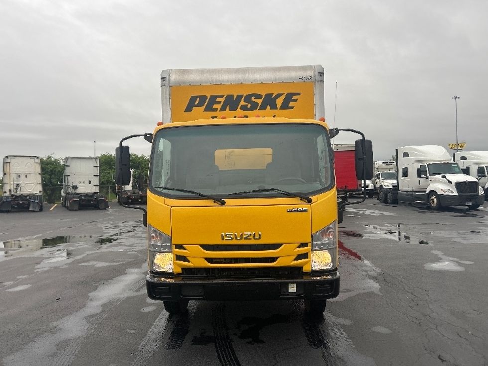Light Duty Box Truck-Light and Medium Duty Trucks-Isuzu-2021-NPR EFI-Middlefield-OH-109,125\n\t\tmiles-$ 36,750 - Image 2