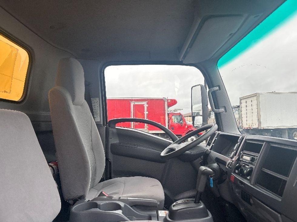 Light Duty Box Truck-Light and Medium Duty Trucks-Isuzu-2021-NPR EFI-Middlefield-OH-109,125\n\t\tmiles-$ 36,750 - Image 22
