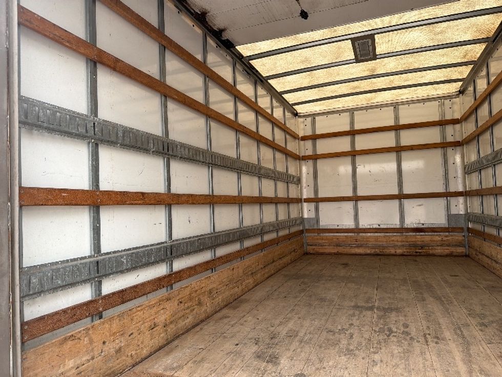 Light Duty Box Truck-Light and Medium Duty Trucks-Isuzu-2021-NPR EFI-Middlefield-OH-113,284\n\t\tmiles-$ 33,250 - Image 11