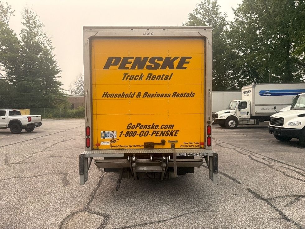 Light Duty Box Truck-Light and Medium Duty Trucks-Isuzu-2021-NPR EFI-Middlefield-OH-113,284\n\t\tmiles-$ 33,250 - Image 7