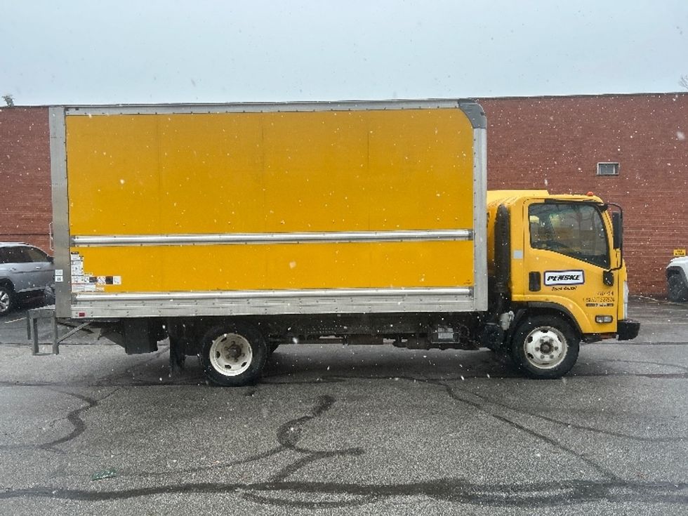 Light Duty Box Truck-Light and Medium Duty Trucks-Isuzu-2021-NPR EFI-Middlefield-OH-118,344\n\t\tmiles-$ 32,500 - Image 15