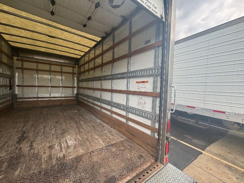Light Duty Box Truck-Light and Medium Duty Trucks-Isuzu-2021-NPR EFI-Middlefield-OH-119,178\n\t\tmiles-$ 35,000 - Image 12