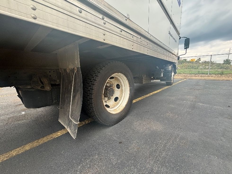 Light Duty Box Truck-Light and Medium Duty Trucks-Isuzu-2021-NPR EFI-Middlefield-OH-119,178\n\t\tmiles-$ 35,000 - Image 14