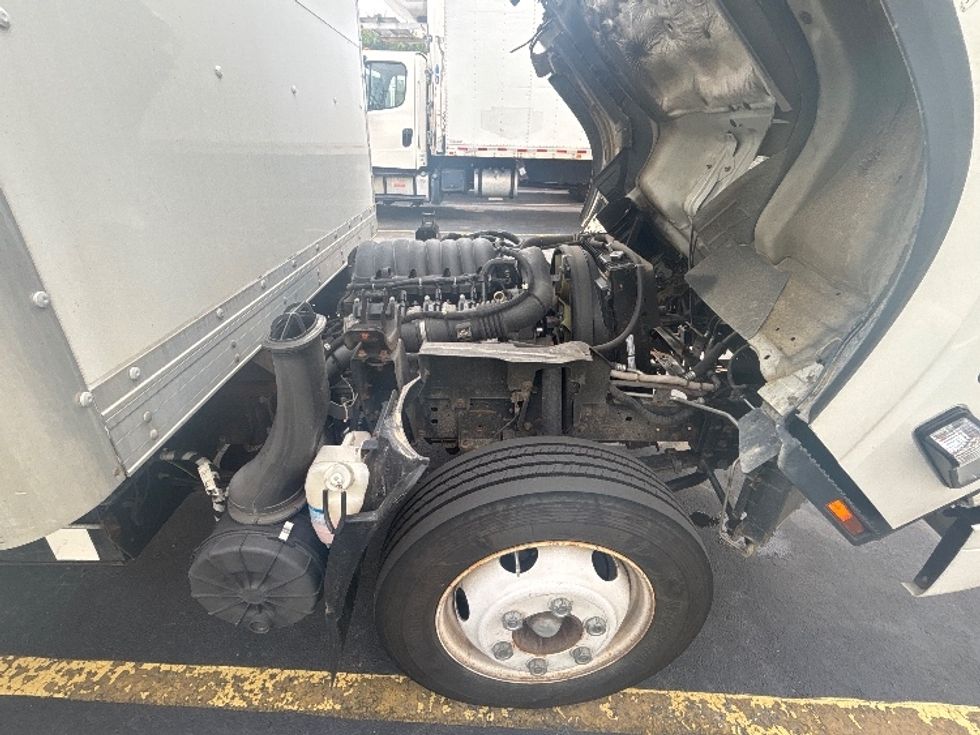 Light Duty Box Truck-Light and Medium Duty Trucks-Isuzu-2021-NPR EFI-Middlefield-OH-119,178\n\t\tmiles-$ 35,000 - Image 23