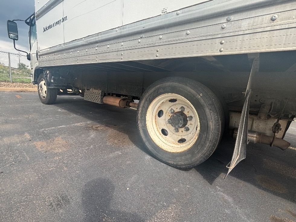 Light Duty Box Truck-Light and Medium Duty Trucks-Isuzu-2021-NPR EFI-Middlefield-OH-119,178\n\t\tmiles-$ 35,000 - Image 5