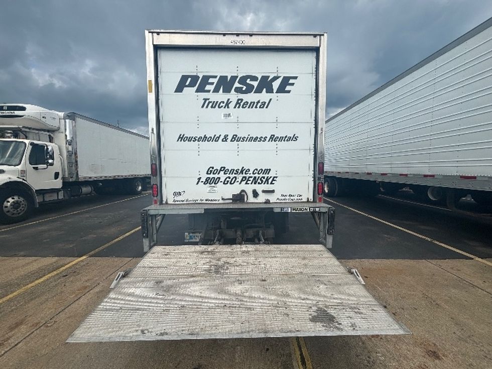 Light Duty Box Truck-Light and Medium Duty Trucks-Isuzu-2021-NPR EFI-Middlefield-OH-119,178\n\t\tmiles-$ 35,000 - Image 9