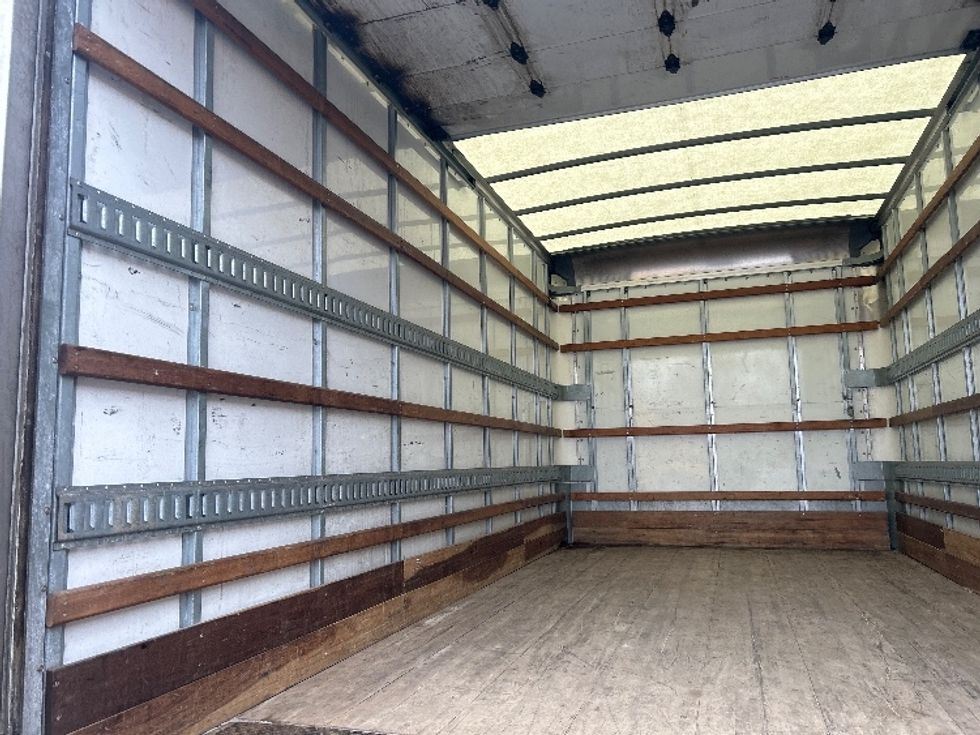 Light Duty Box Truck-Light and Medium Duty Trucks-Isuzu-2021-NPR EFI-Middlefield-OH-141,973\n\t\tmiles-$ 28,000 - Image 11