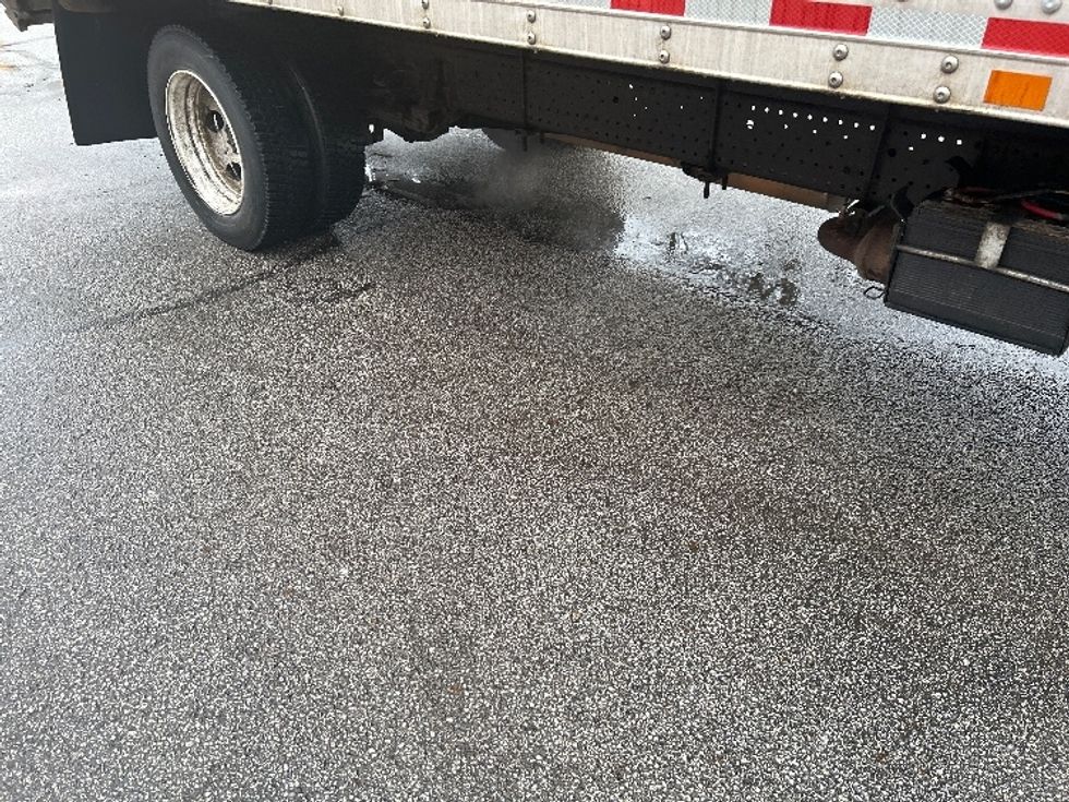 Light Duty Box Truck-Light and Medium Duty Trucks-Isuzu-2021-NPR EFI-Middlefield-OH-141,973\n\t\tmiles-$ 28,000 - Image 14