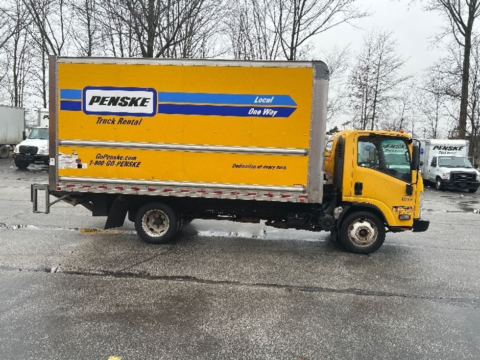 Light Duty Box Truck-Light and Medium Duty Trucks-Isuzu-2021-NPR EFI-Middlefield-OH-141,973\n\t\tmiles-$ 28,000 - Image 15