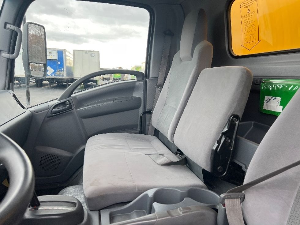 Light Duty Box Truck-Light and Medium Duty Trucks-Isuzu-2021-NPR EFI-Middlefield-OH-152,922\n\t\tmiles-$ 25,250 - Image 19