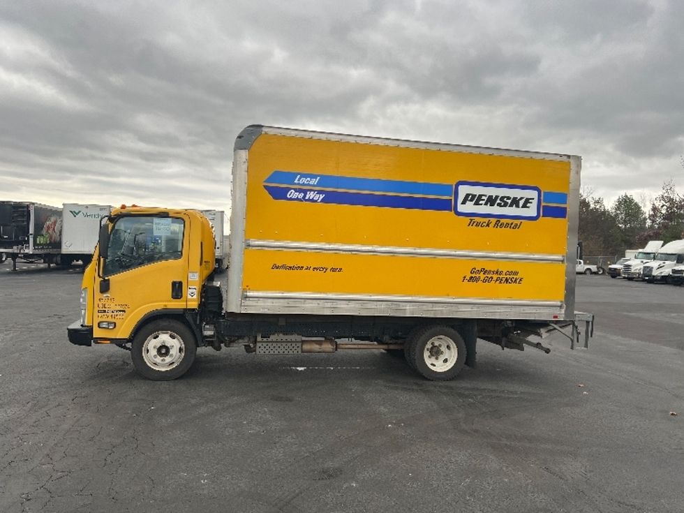 Light Duty Box Truck-Light and Medium Duty Trucks-Isuzu-2021-NPR EFI-Middlefield-OH-152,922\n\t\tmiles-$ 25,250 - Image 4