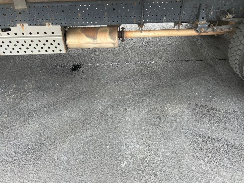 Light Duty Box Truck-Light and Medium Duty Trucks-Isuzu-2021-NPR EFI-Middlefield-OH-152,922\n\t\tmiles-$ 25,250 - Image 5