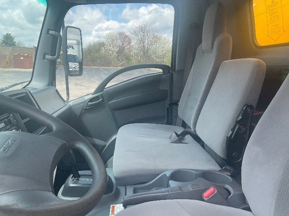 Light Duty Box Truck-Light and Medium Duty Trucks-Isuzu-2021-NPR EFI-Middlefield-OH-93,245\n\t\tmiles-$ 37,000 - Image 18