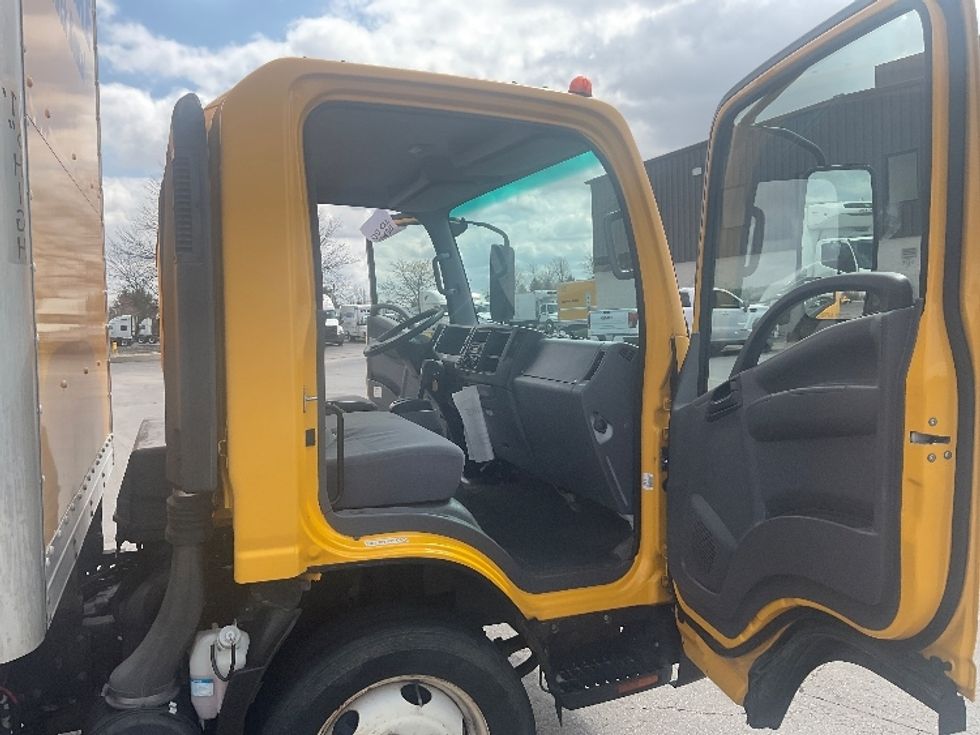Light Duty Box Truck-Light and Medium Duty Trucks-Isuzu-2021-NPR EFI-Middlefield-OH-93,245\n\t\tmiles-$ 37,000 - Image 19