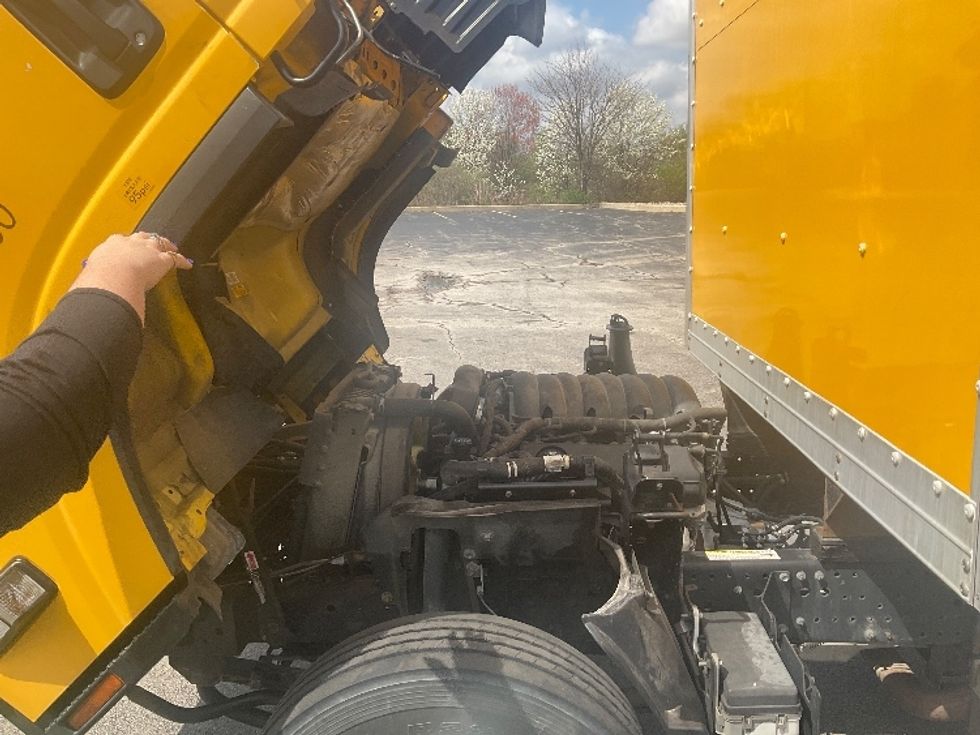 Light Duty Box Truck-Light and Medium Duty Trucks-Isuzu-2021-NPR EFI-Middlefield-OH-93,245\n\t\tmiles-$ 37,000 - Image 22