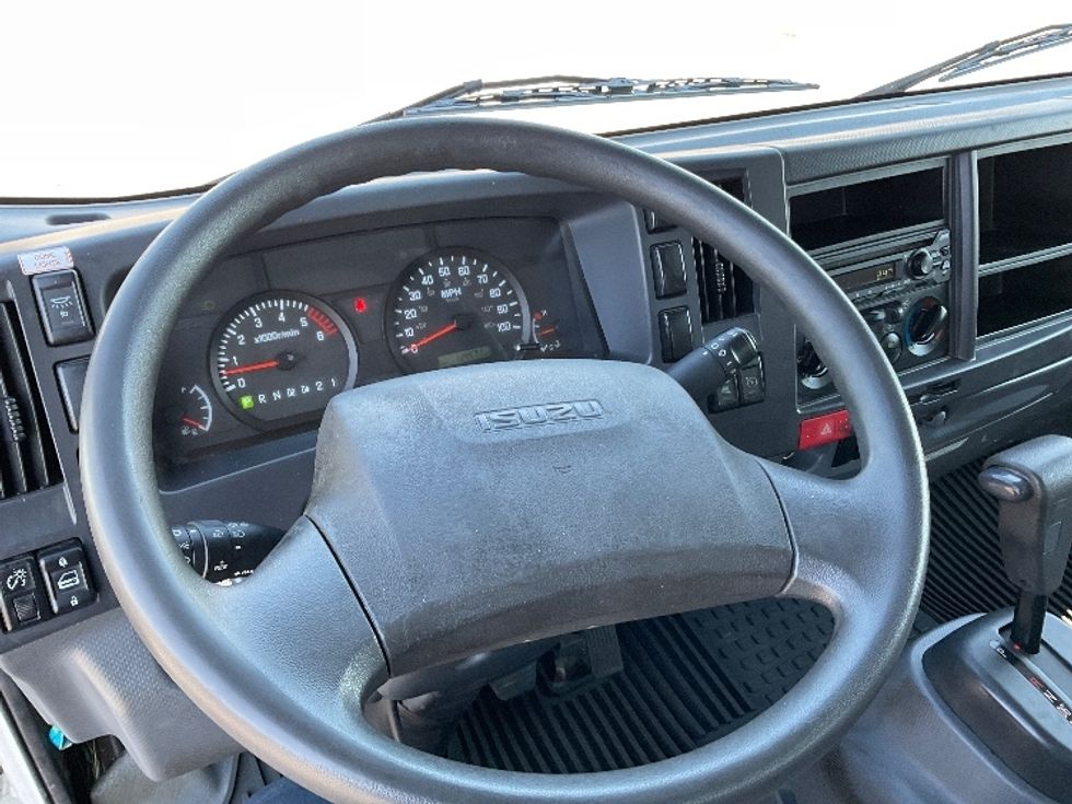 Light Duty Box Truck-Light and Medium Duty Trucks-Isuzu-2021-NPR EFI-Millville-NJ-134,571\n\t\tmiles-$ 33,750 - Image 17