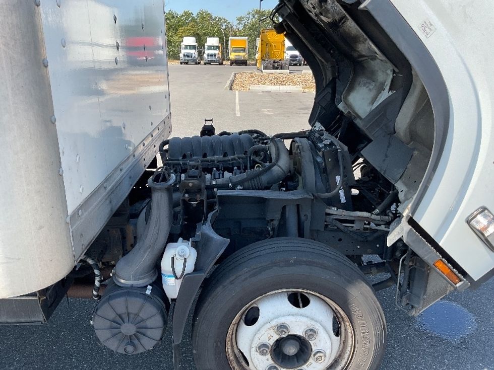 Light Duty Box Truck-Light and Medium Duty Trucks-Isuzu-2021-NPR EFI-Millville-NJ-134,571\n\t\tmiles-$ 33,750 - Image 23