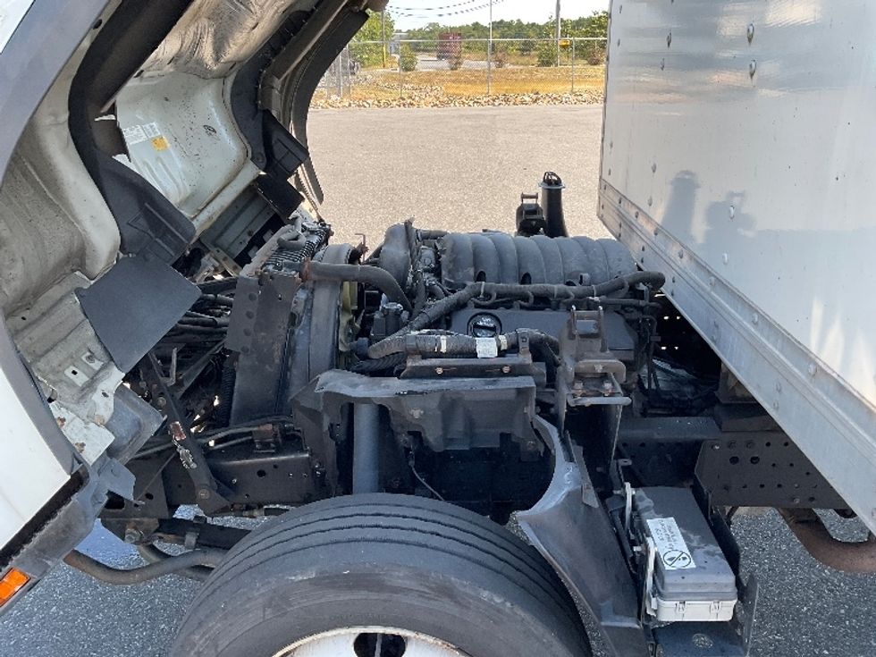 Light Duty Box Truck-Light and Medium Duty Trucks-Isuzu-2021-NPR EFI-Millville-NJ-134,571\n\t\tmiles-$ 33,750 - Image 24