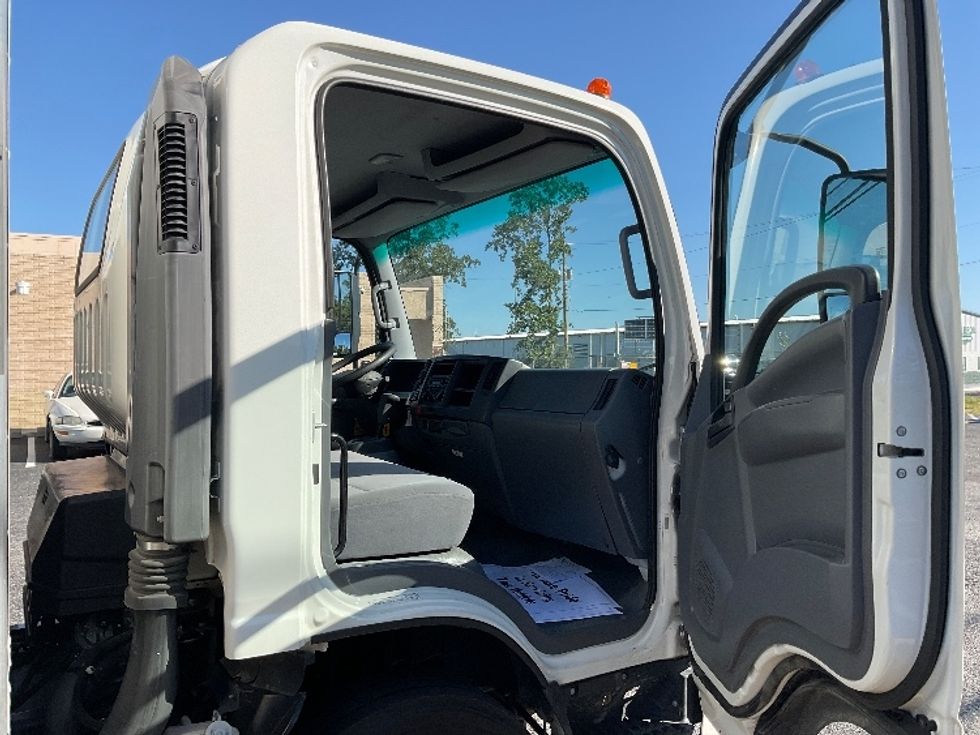Light Duty Box Truck-Light and Medium Duty Trucks-Isuzu-2021-NPR EFI-Millville-NJ-85,273\n\t\tmiles-$ 41,500 - Image 20