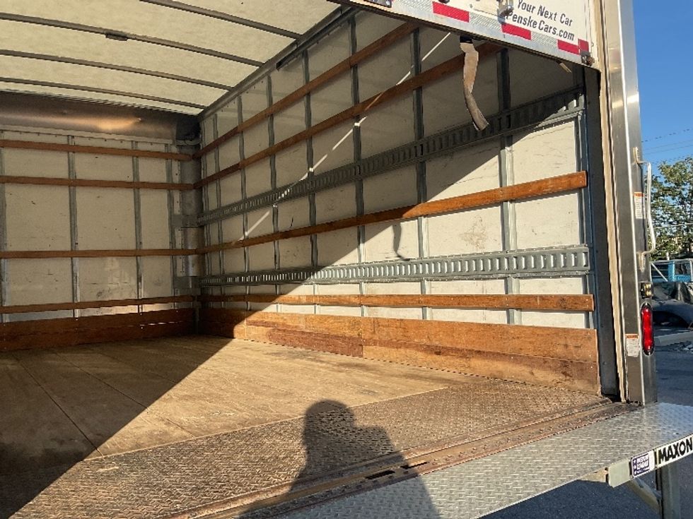 Light Duty Box Truck-Light and Medium Duty Trucks-Isuzu-2021-NPR EFI-Millville-NJ-94,257\n\t\tmiles-$ 40,500 - Image 12