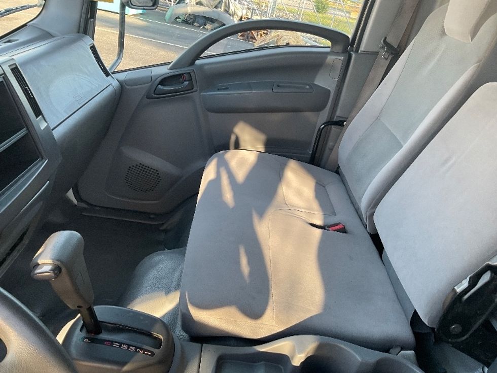 Light Duty Box Truck-Light and Medium Duty Trucks-Isuzu-2021-NPR EFI-Millville-NJ-94,257\n\t\tmiles-$ 40,500 - Image 19