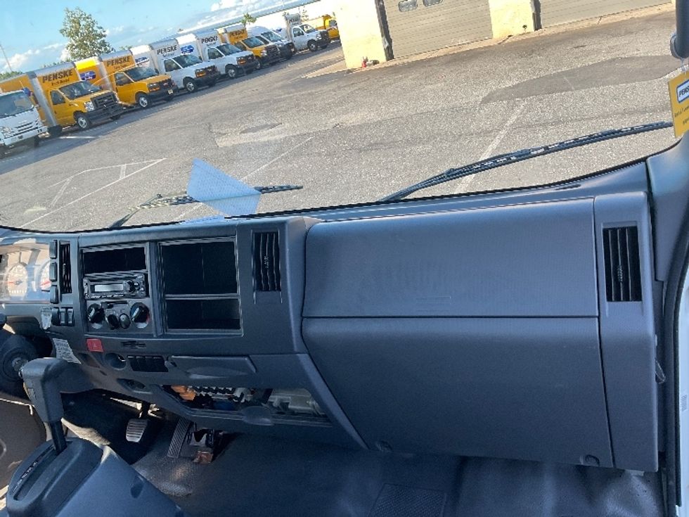 Light Duty Box Truck-Light and Medium Duty Trucks-Isuzu-2021-NPR EFI-Millville-NJ-94,257\n\t\tmiles-$ 40,500 - Image 21