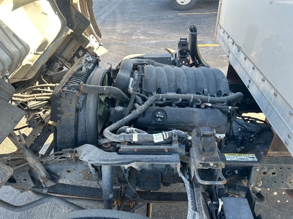 Light Duty Box Truck-Light and Medium Duty Trucks-Isuzu-2021-NPR EFI-Milwaukee-WI-102,726\n\t\tmiles-$ 36,500 - Image 24