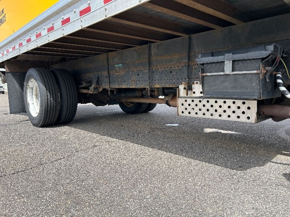Light Duty Box Truck-Light and Medium Duty Trucks-Isuzu-2021-NPR EFI-Milwaukee-WI-104,177\n\t\tmiles-$ 37,250 - Image 14