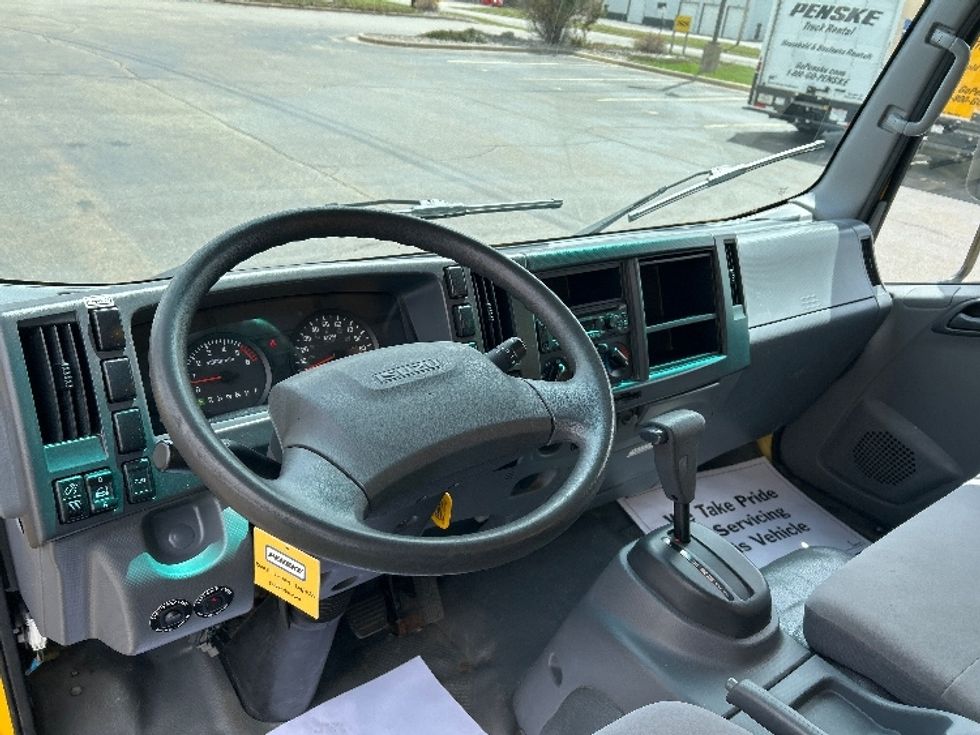 Light Duty Box Truck-Light and Medium Duty Trucks-Isuzu-2021-NPR EFI-Milwaukee-WI-104,177\n\t\tmiles-$ 37,250 - Image 17