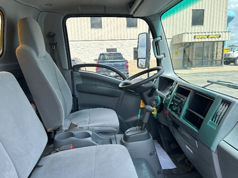 Light Duty Box Truck-Light and Medium Duty Trucks-Isuzu-2021-NPR EFI-Milwaukee-WI-104,177\n\t\tmiles-$ 37,250 - Image 22