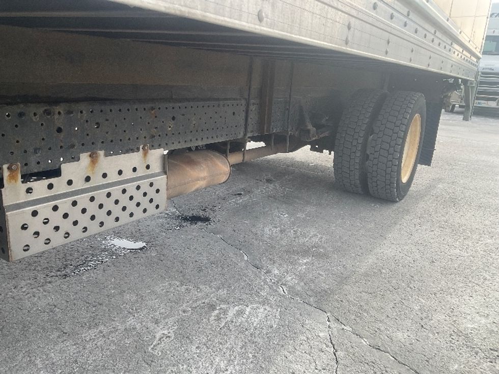 Light Duty Box Truck-Light and Medium Duty Trucks-Isuzu-2021-NPR EFI-Milwaukee-WI-110,693\n\t\tmiles-$ 32,500 - Image 5