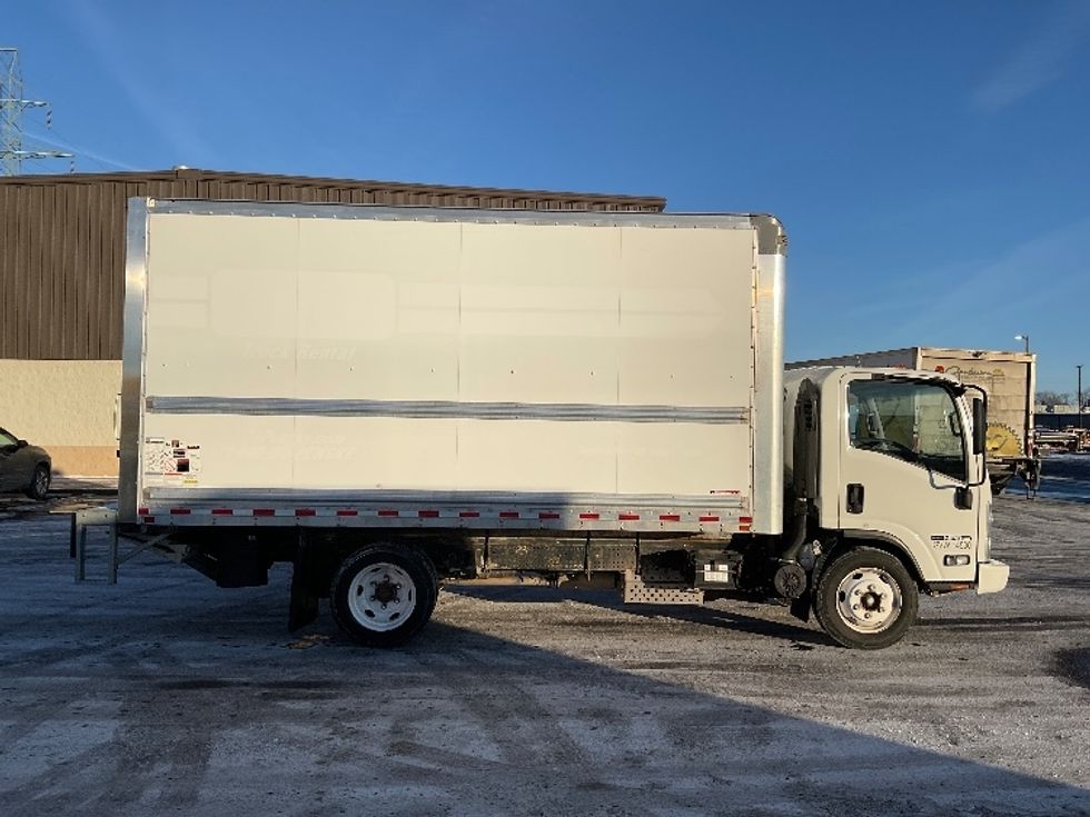 Light Duty Box Truck-Light and Medium Duty Trucks-Isuzu-2021-NPR EFI-Milwaukee-WI-114,317\n\t\tmiles-$ 35,250 - Image 15